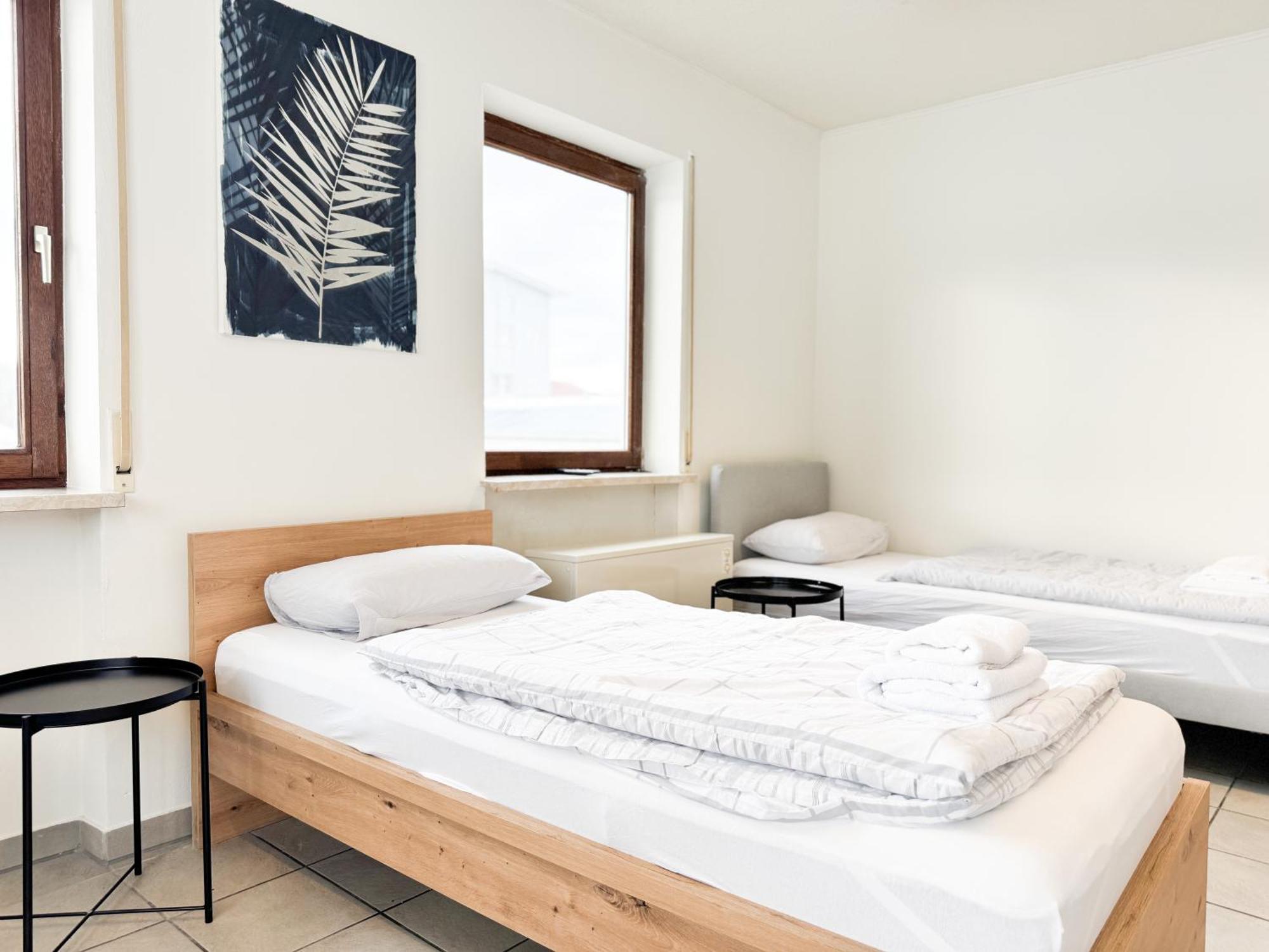 Modern Living Studios Karlsbad Esterno foto