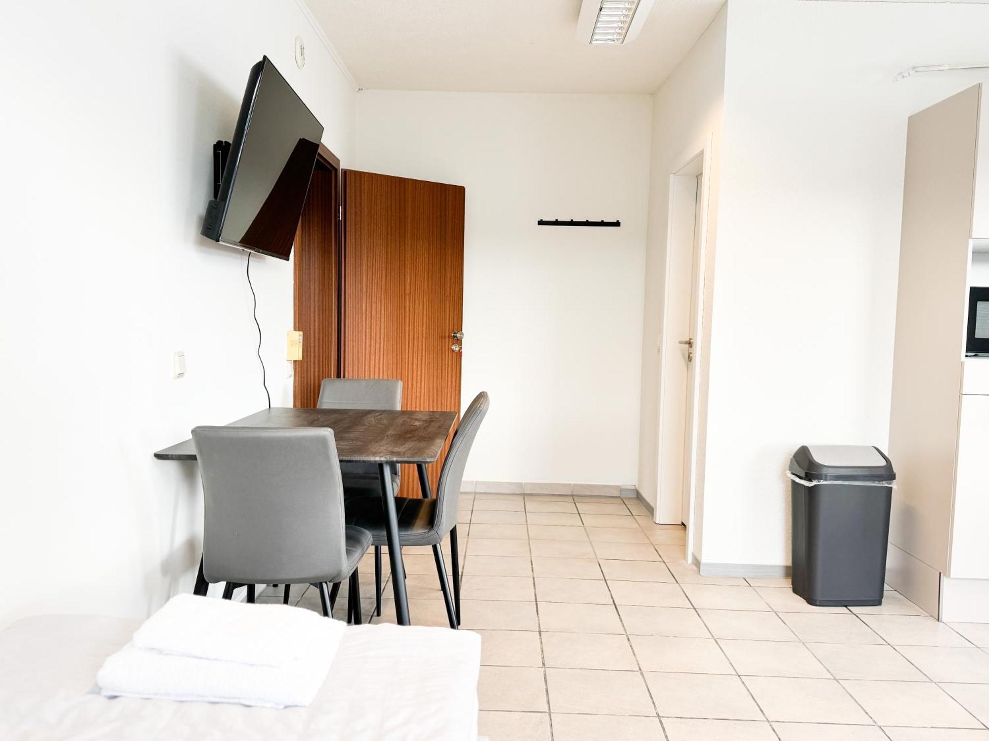 Modern Living Studios Karlsbad Esterno foto